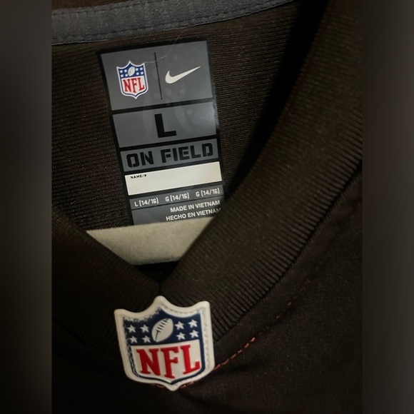 Nike NFL NWT Cleveland Mayfield #6 Brown Football Jersey Youth Large Women’s XS - Picture 3 of 3